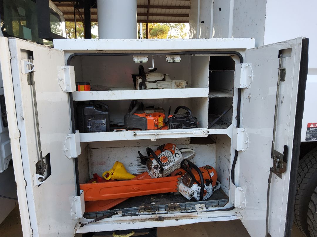 2011 ALTEC LRV 56 - Image 11